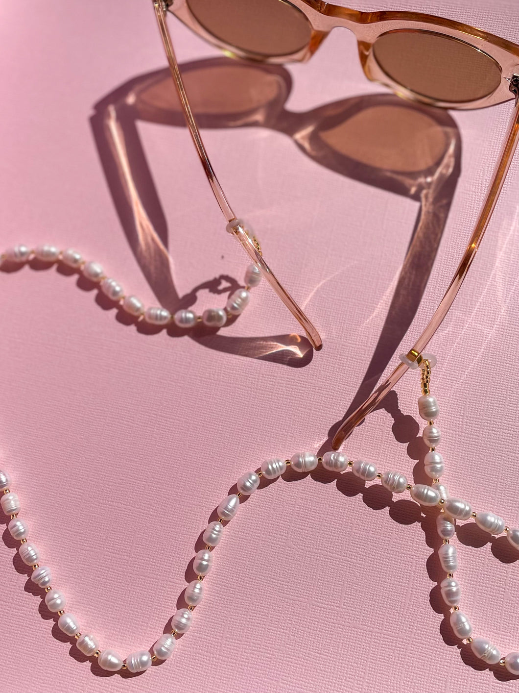 Forever Pearl sunglass chain